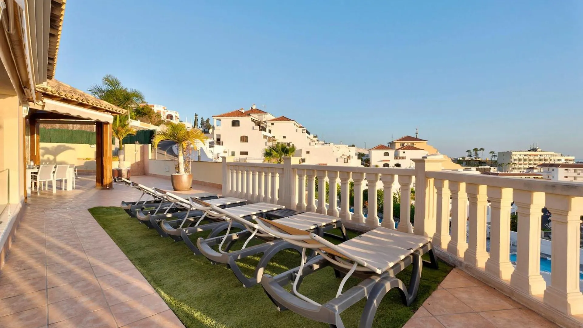 Villa Lujo The Happy Holidays House En Teneriffe Puerto de Santiago  Spain